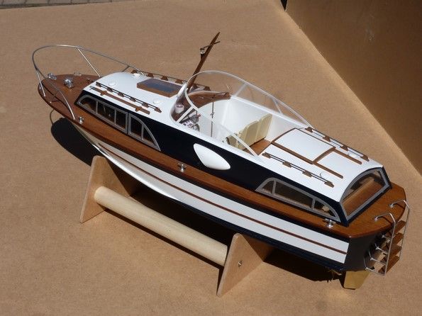 Finishing and sealing of wooden hulls - Hints, Tips ...