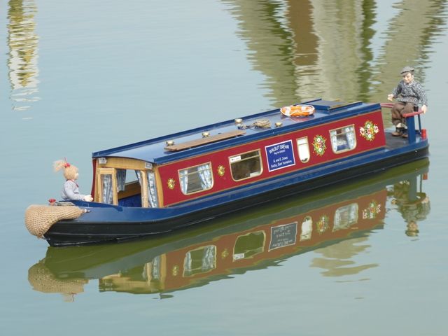 walbut dream, a 1:12 scale narrowboat model boats