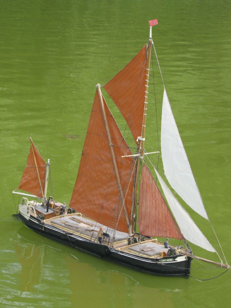 THAMES SAILING BARGE Model Boats
