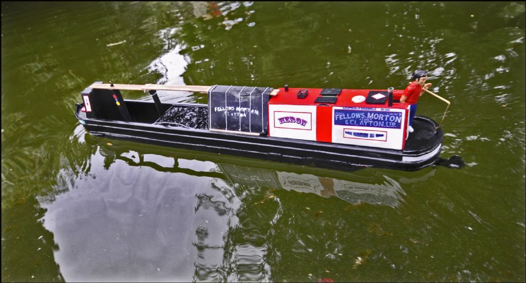 rc narrowboat