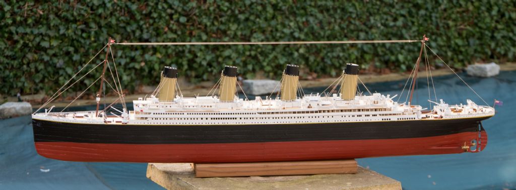 Bilge keel on Titanic | Model Boats