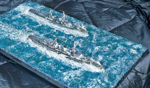 1:700 scale naval dioramas – White Horses?