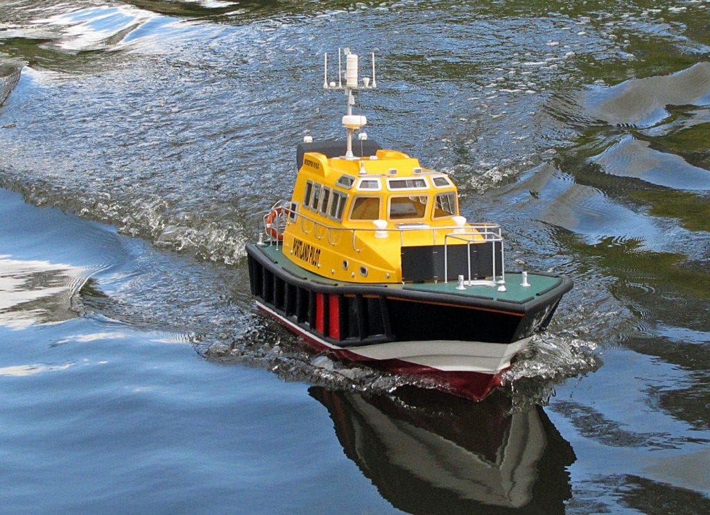 Interceptor 42 Pilot Boat