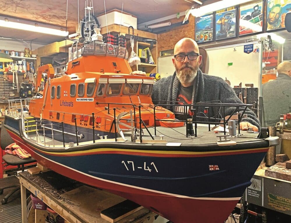 Building a 1:8 scale model RNLI Severn class lifeboat