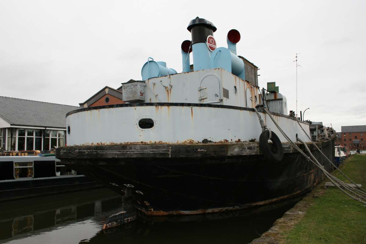 07-03-09-43EllesmereBoatMuseumCuddington6