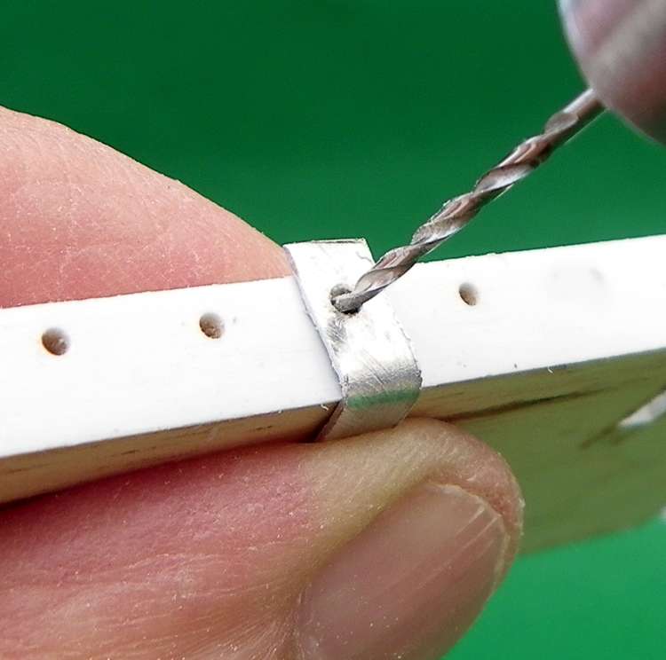 10 Drilling portholes