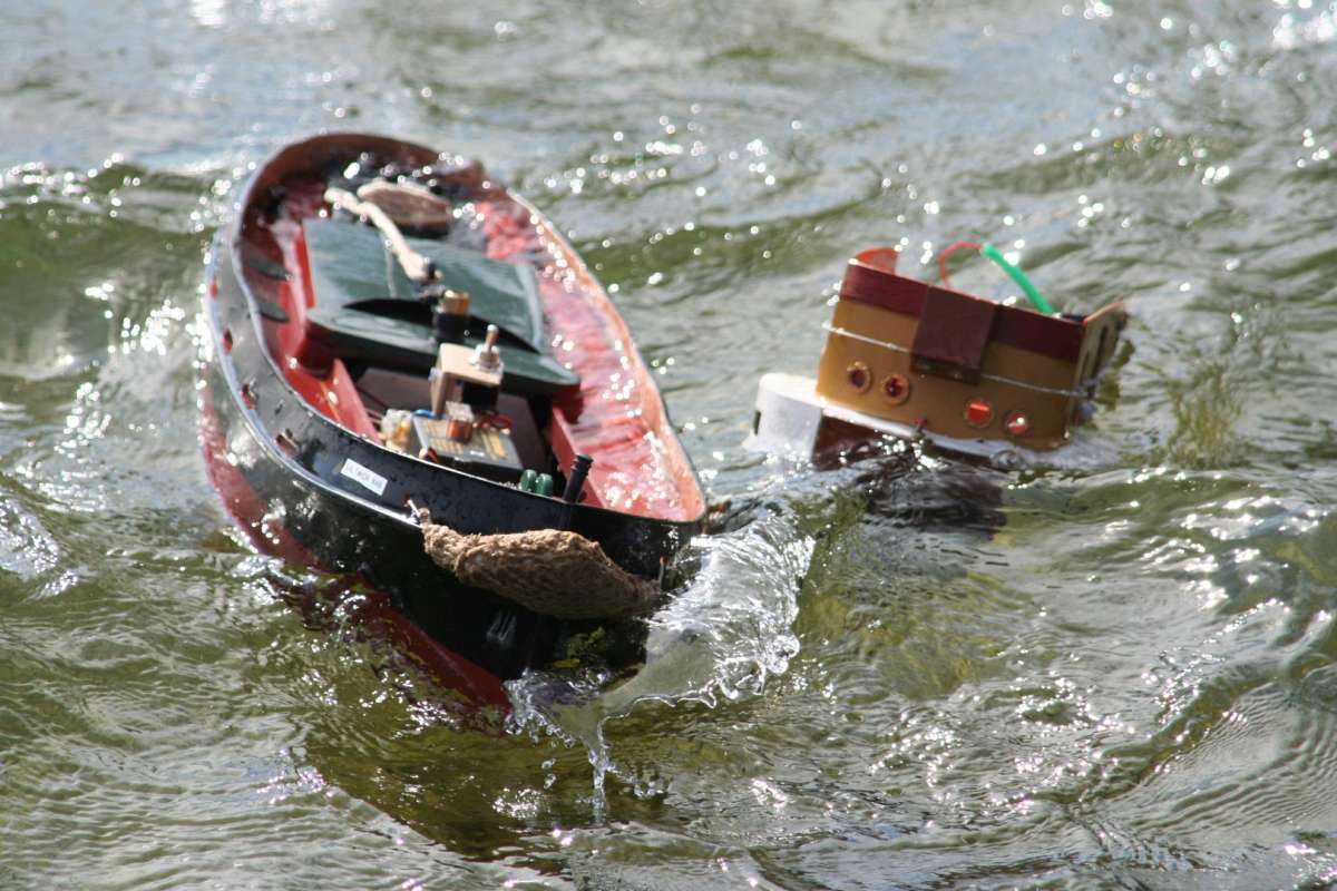 Tug Sunk (2)