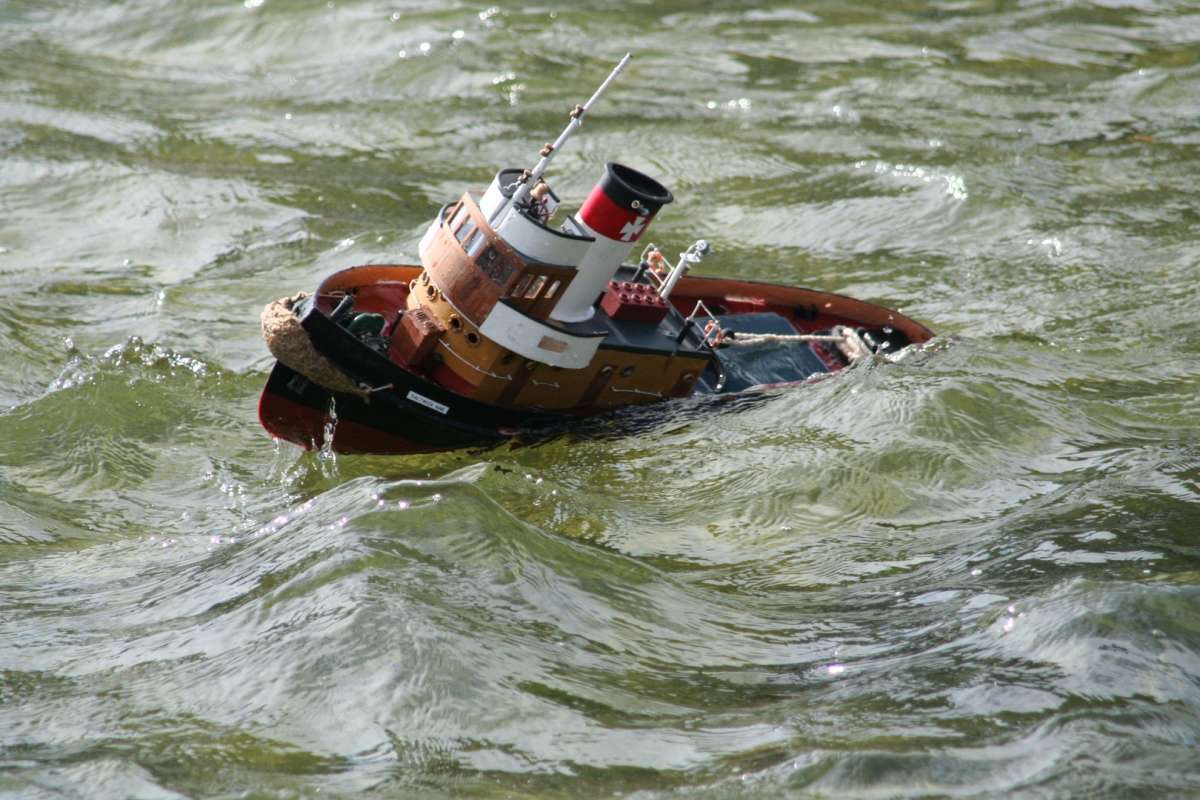 Tug Sunk (1)