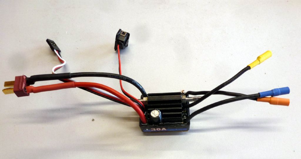v3 marine 30a brushless esc.jpg v3 marine 30a brushless esc.jpg