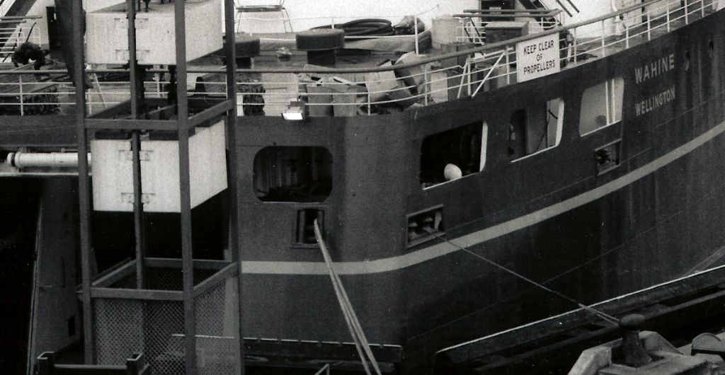 mooring deck.jpg mooring deck.jpg
