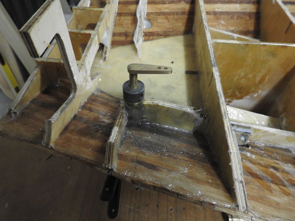 rudder arm.jpg rudder arm.jpg