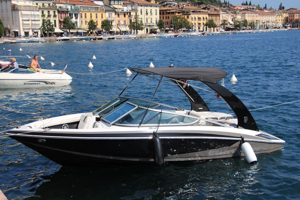 italian speedboat (002).jpg italian speedboat (002).jpg