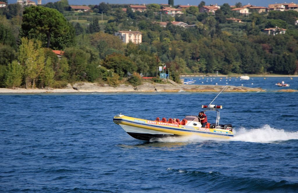italian speedboat (005).jpg italian speedboat (005).jpg