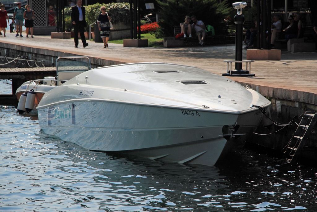 italian speedboat (015).jpg italian speedboat (015).jpg