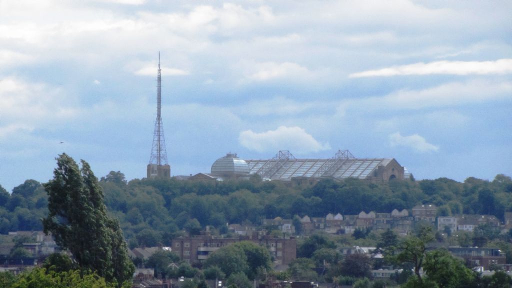 ally pally.jpg ally pally.jpg