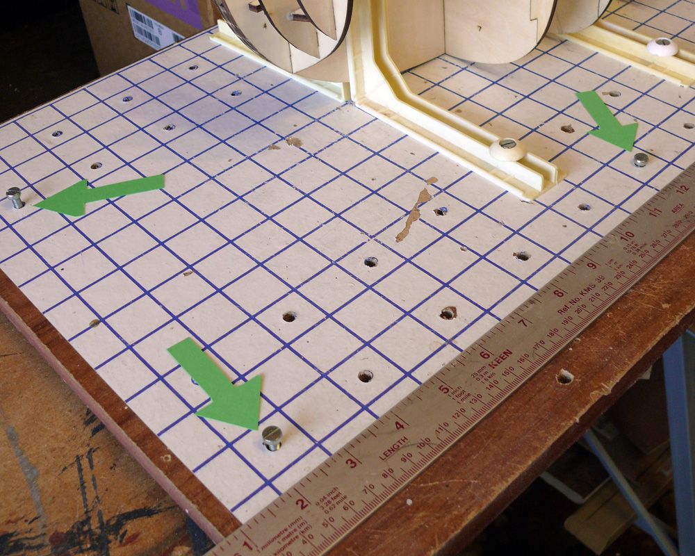 level screws.jpg level screws.jpg