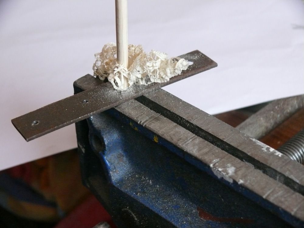 dowel 3.jpg dowel 3.jpg