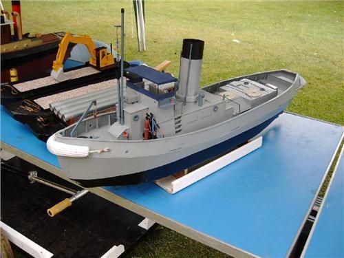 http://www.modelboats.co.uk/wp-content/uploads/sites/5/images/member_albums/2627/Forum_7.11_07.JPG