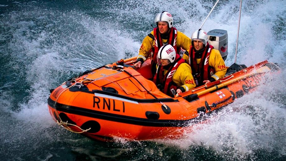 41433-port-isaac-d-class-lifeboat-nathan-williams-16x9.jpg