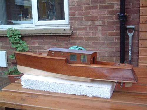 http://www.modelboats.co.uk/wp-content/uploads/sites/5/images/member_albums/3524/DSCF0032_0.JPG