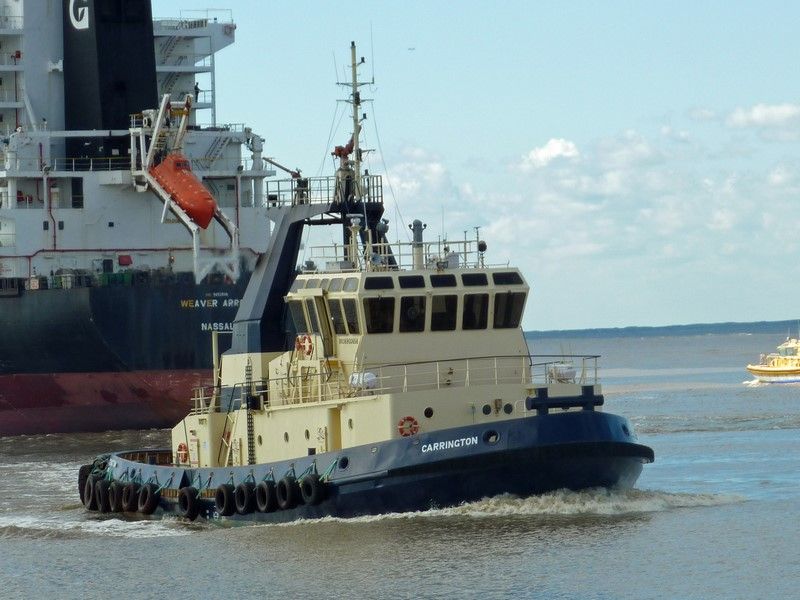 tug carrington.jpg tug carrington.jpg