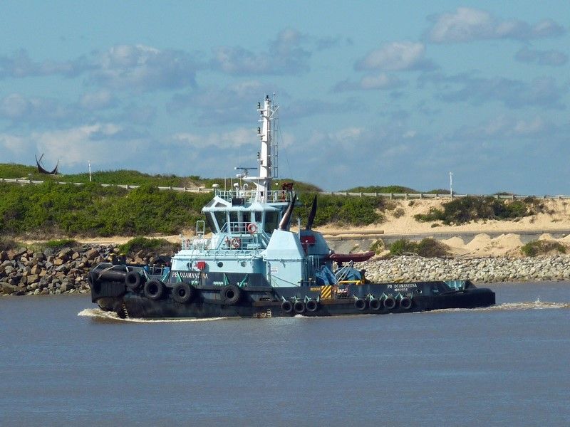 tug diamantina.jpg tug diamantina.jpg