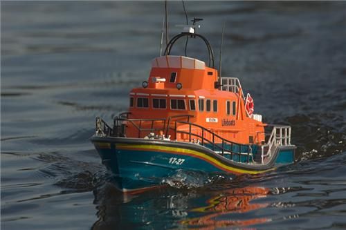 http://www.modelboats.co.uk/wp-content/uploads/sites/5/images/member_albums/3889/Lifeboatseven1.jpg