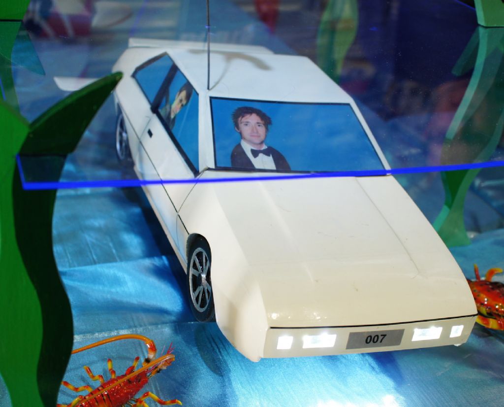 jbondcar.jpg jbondcar.jpg